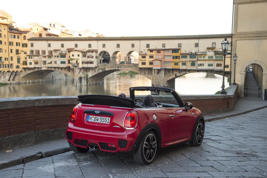  Mini Cooper S JCW Cabrio 2016 года  (фото 25 из 104)